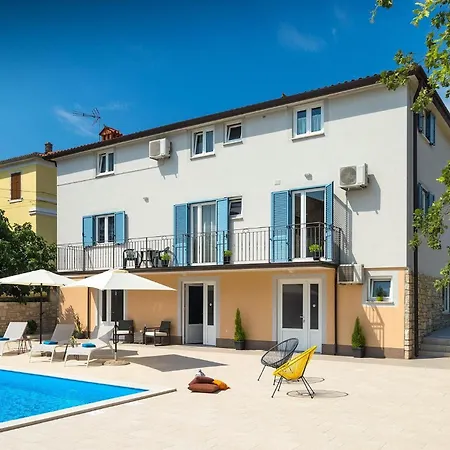 Quercus Alba Tatil Evi Umag