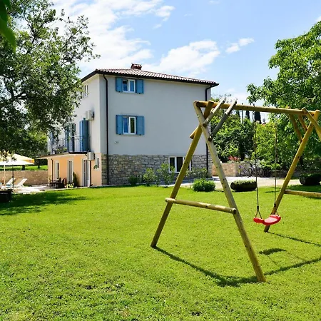 Tatil Evi Quercus Alba *