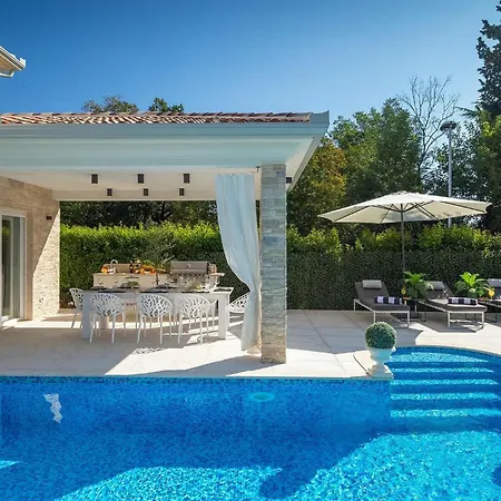 Santo 別荘 ウマグ